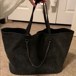 PAMELA DENNIS BLACK TOTE WITH CHAINS!